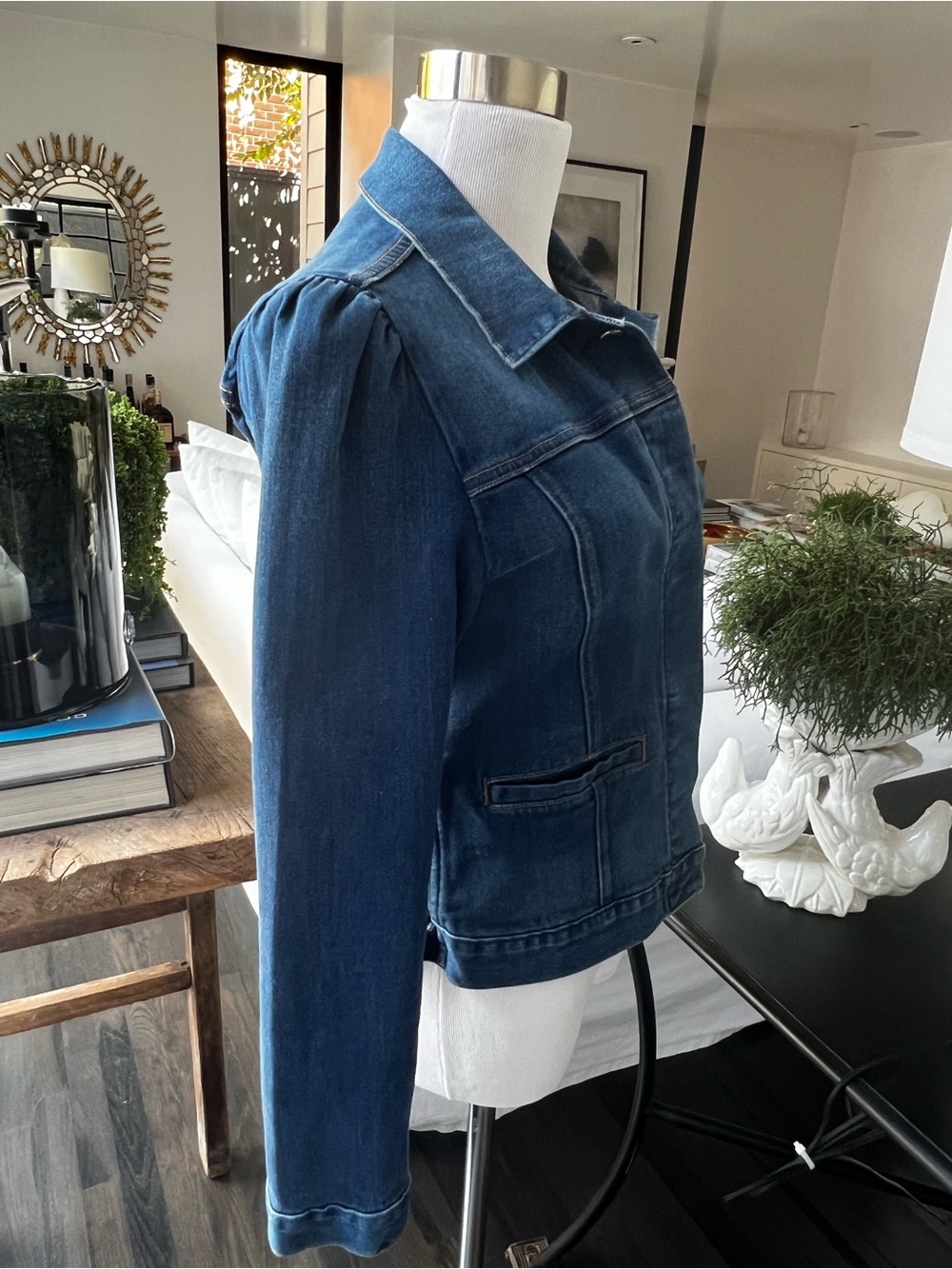 GOOP G.Label Gwyn Fitted Women's Denim Jacket with puffed shoulder detail size M - Picture 2 of 10